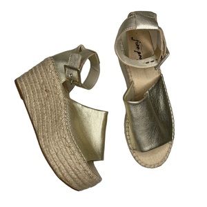 Free People Coastal Espadrille Gold Platform Wedge Sandal Size 40